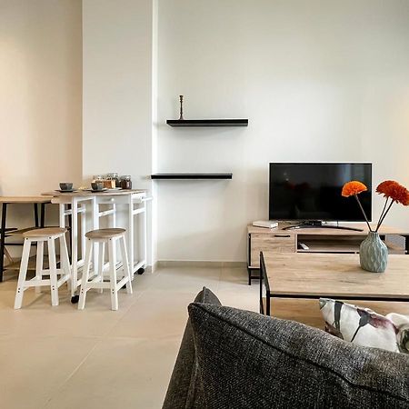 Appartement Soho Modern 55Sqm Studio With Secret Garden à Athènes Extérieur photo