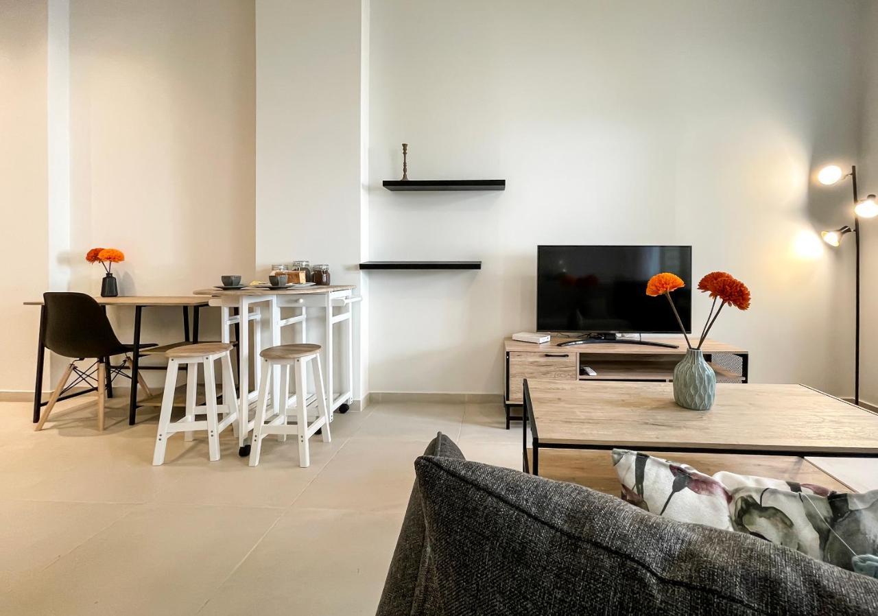 Appartement Soho Modern 55Sqm Studio With Secret Garden à Athènes Extérieur photo