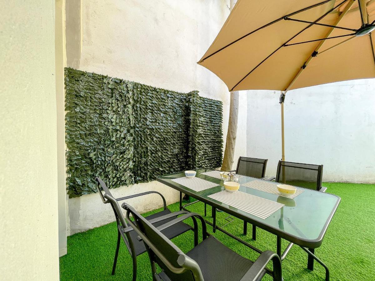Appartement Soho Modern 55Sqm Studio With Secret Garden à Athènes Extérieur photo